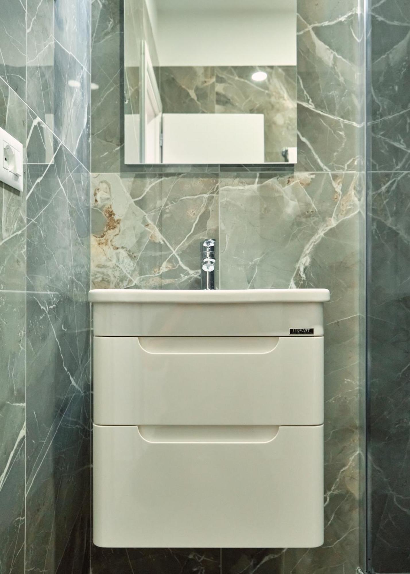 Montflux Hotel Boks Szoba fotó