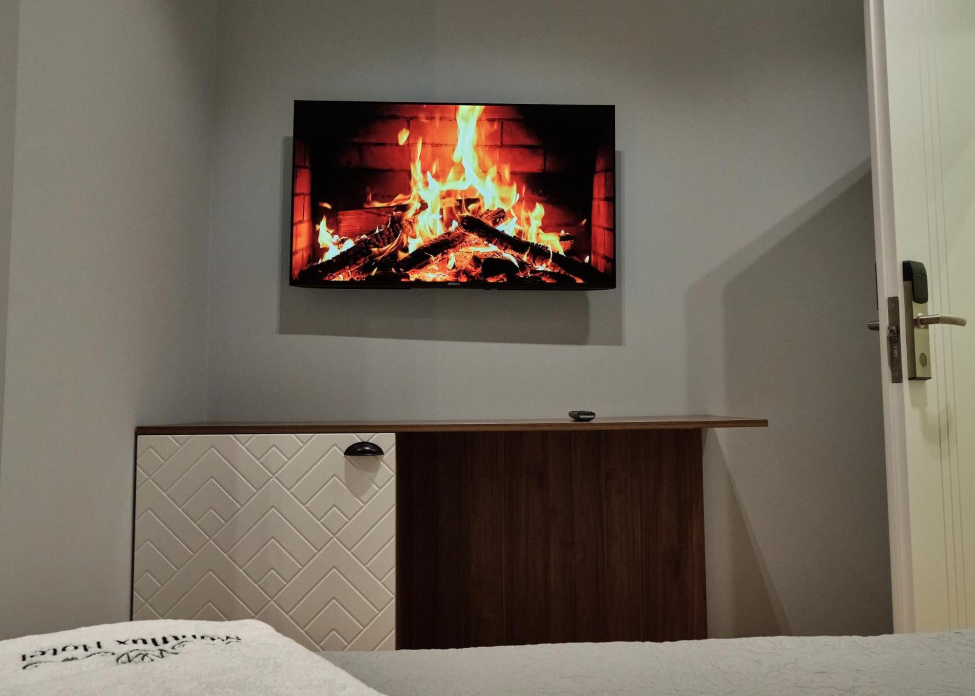 Montflux Hotel Boks Szoba fotó