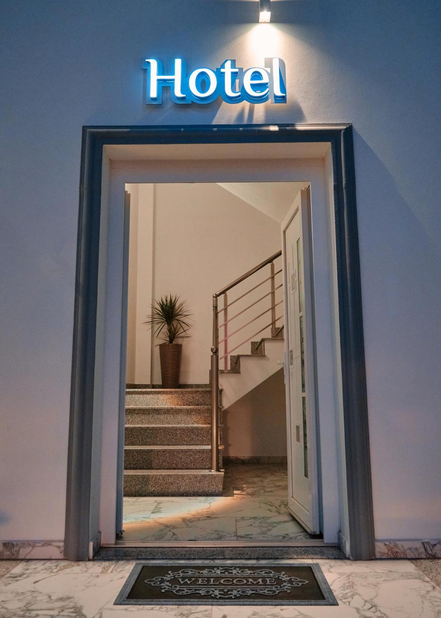 Montflux Hotel Boks Kültér fotó