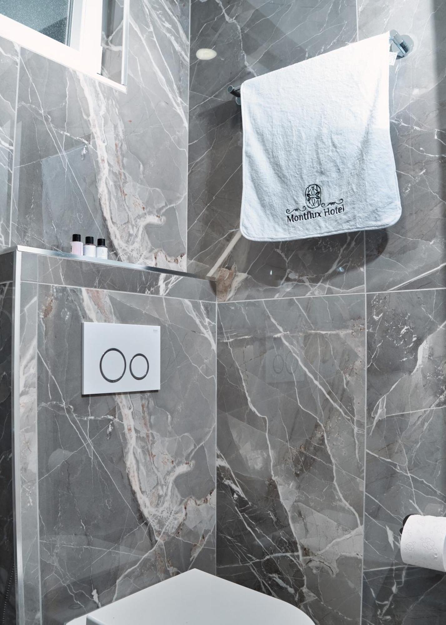 Montflux Hotel Boks Kültér fotó