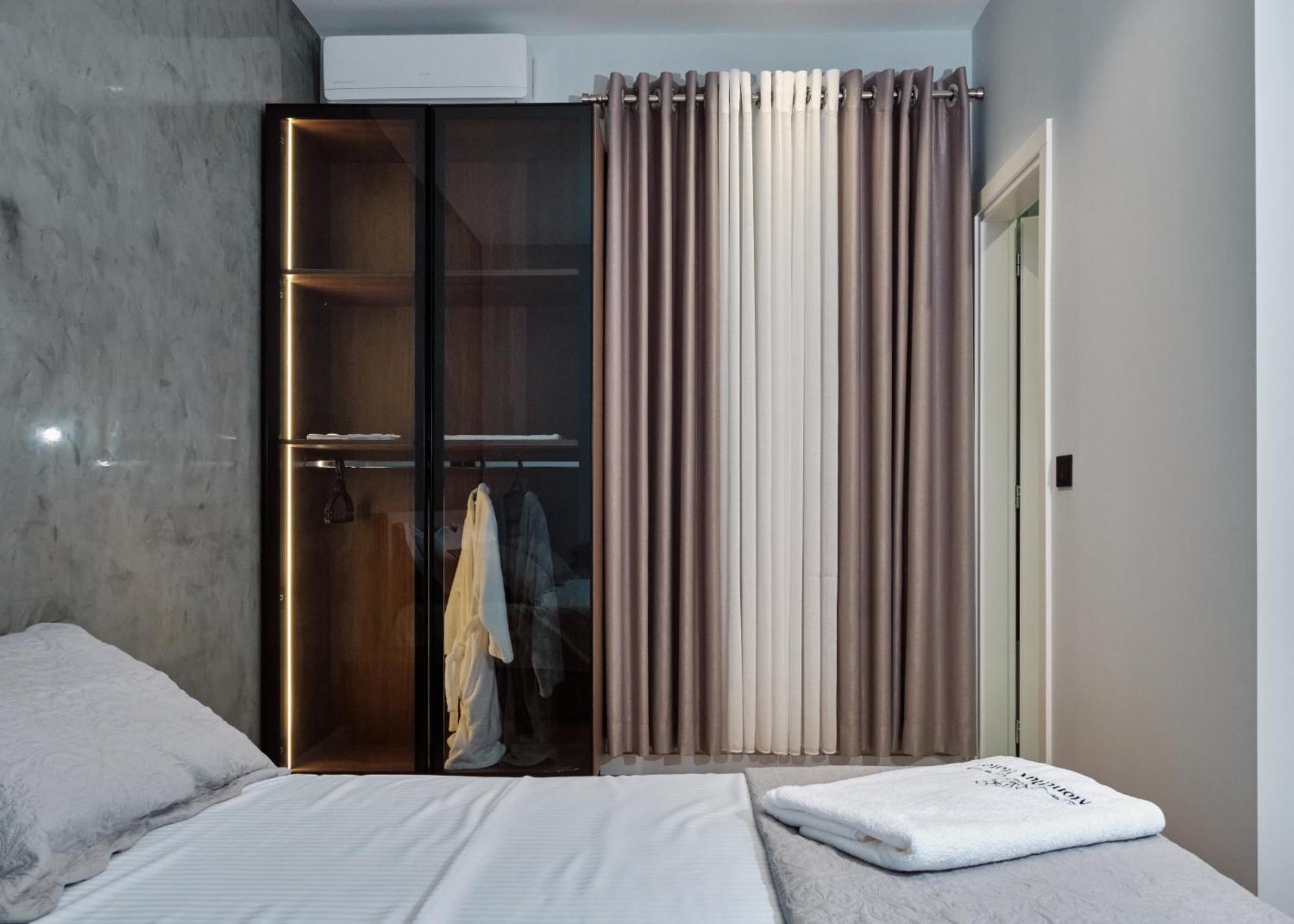 Montflux Hotel Boks Kültér fotó
