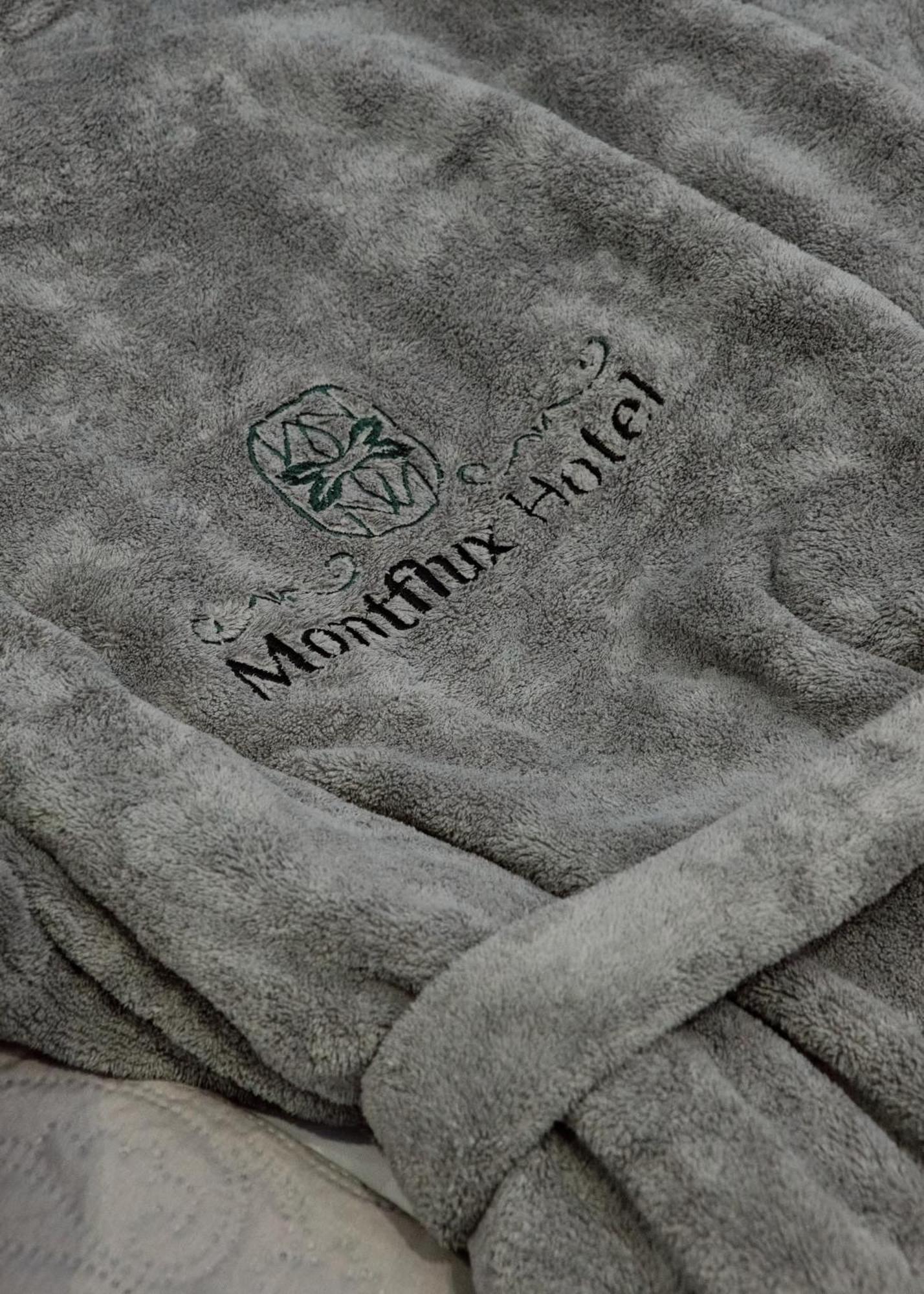 Montflux Hotel Boks Kültér fotó